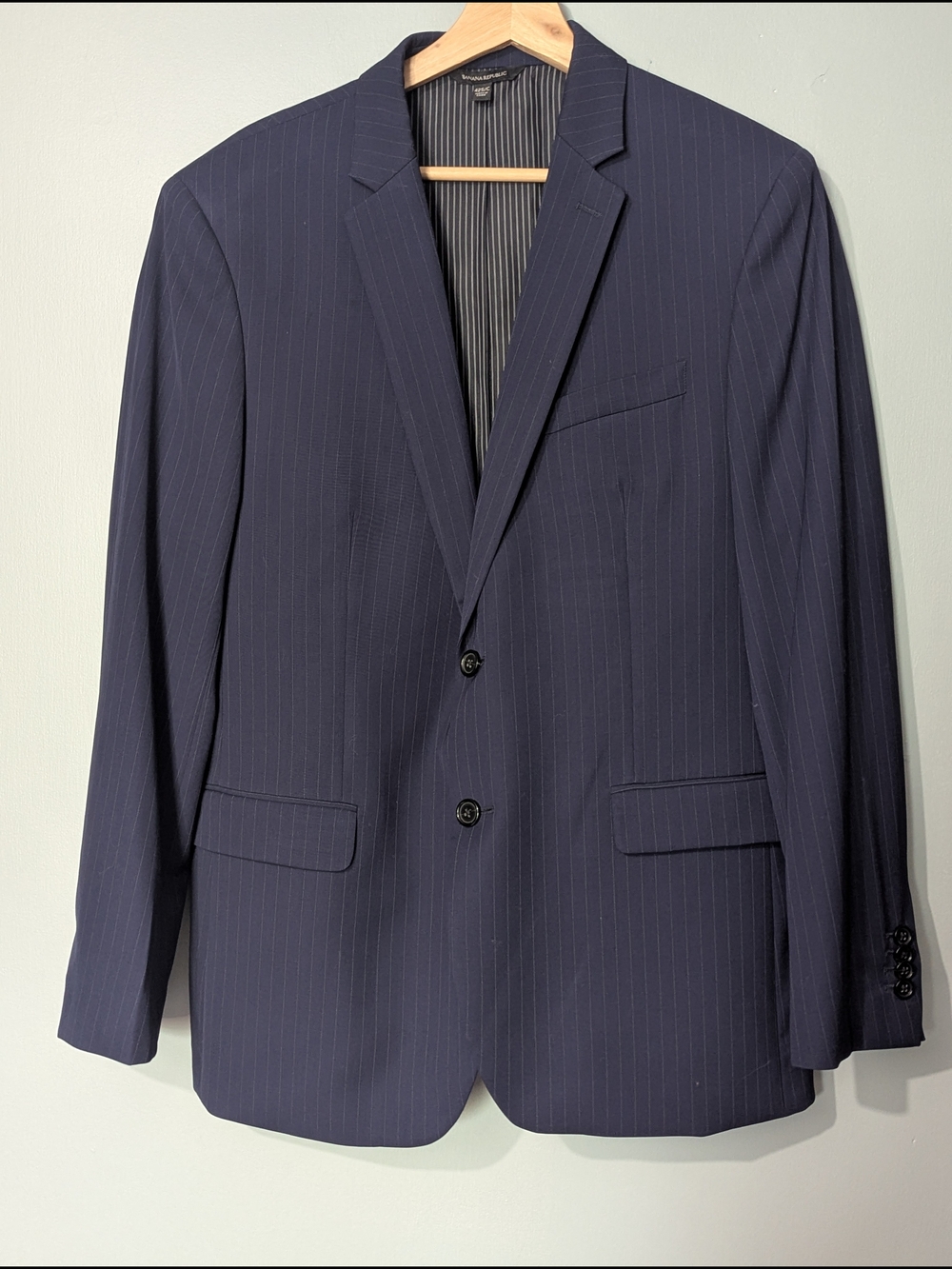 Banana Republic Wool Blend Men's Navy Pinstripe Two-Button Blazer Dark Academia